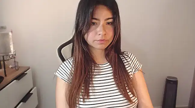 Snapshot of alice_middlee chatting on 02/18/25, 07:09 alice middlee online show from 02/18/25, 07:09