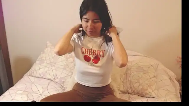 alice middlee online show from 11/12/25, 01:33