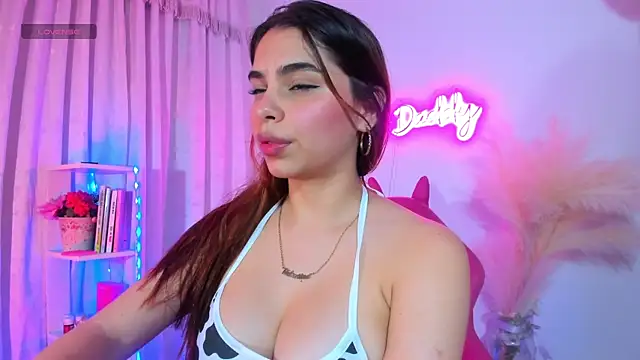 crisbell lopez online show from 09/25/25, 12:36