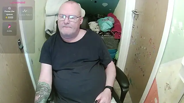 FriendlyDave online show from 03/04/25, 01:17