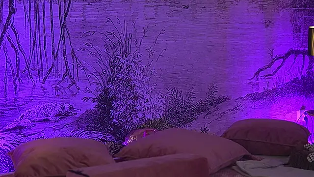 YamiraKim online show from 04/23/26, 06:10