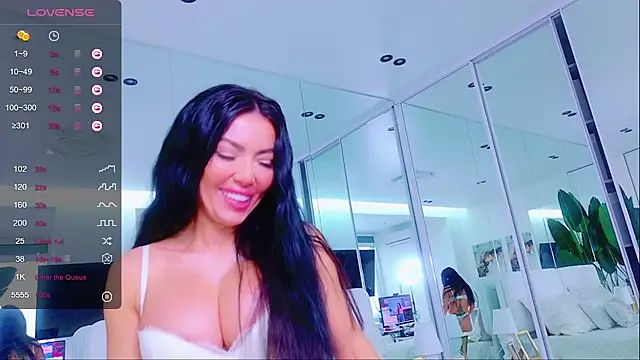 wowEva online show from 02/08/25, 11:33