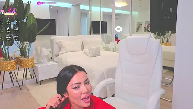 Snapshot of wowEva chatting on 11/08/25, 10:26 wowEva online show from 11/08/25, 10:26