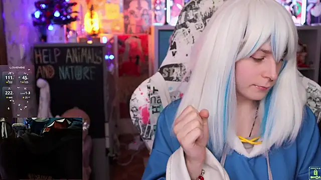 Snapshot of ShiroiFubuki chatting on 01/16/25, 05:32 ShiroiFubuki online show from 01/16/25, 05:32