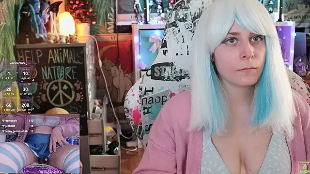 Snapshot of ShiroiFubuki chatting on 03/18/25, 12:58 ShiroiFubuki online show from 03/18/25, 12:58