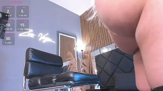 Zoevegass online show from 02/10/25, 05:41