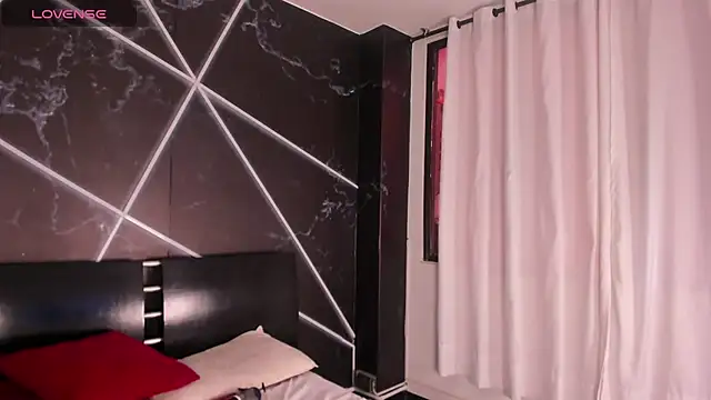  valeriiee  online show from 02/06/25, 10:21