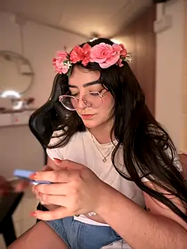 Lia flowers online show from 11/03/25, 11:15