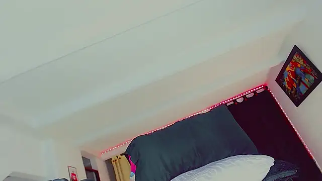 candy kendall online show from 12/20/25, 04:41