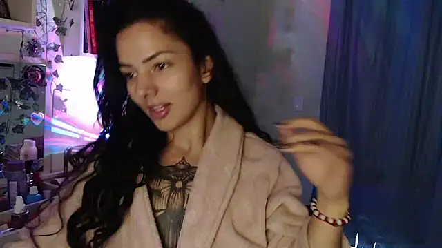 Snapshot of BeellyDance chatting on 07/22/26, 08:22 BeellyDance online show from 07/22/26, 08:22