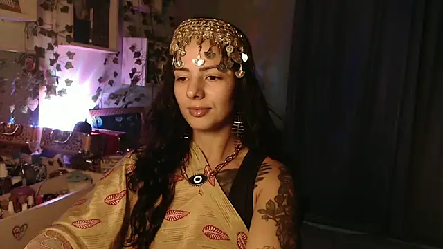 Snapshot of BeellyDance chatting on 08/01/26, 11:47 BeellyDance online show from 08/01/26, 11:47