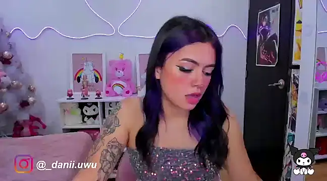 Snapshot of CuteDani_ chatting on 12/09/24, 10:22 CuteDani online show from 12/09/24, 10:22