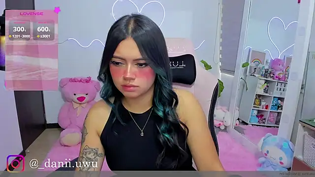 Snapshot of CuteDani_ chatting on 03/18/26, 02:09 CuteDani online show from 03/18/26, 02:09