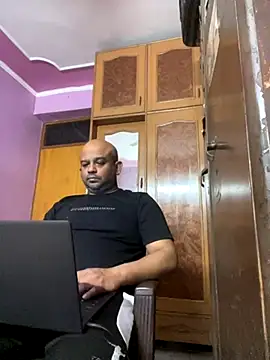 Dick 6inches online show from 10/28/25, 11:51