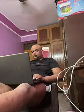 Dick 6inches online show from 04/05/26, 05:26