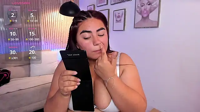 silvia lane online show from 04/11/26, 04:50