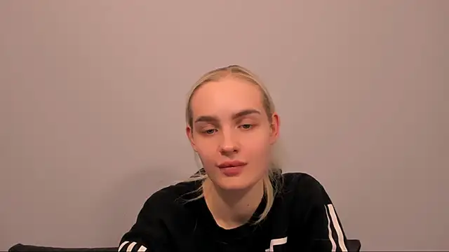OliviaKisss online show from 02/17/26, 04:46