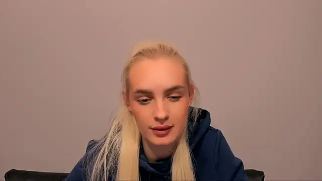 OliviaKisss online show from 02/24/26, 08:51