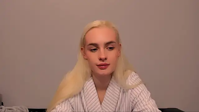 OliviaKisss online show from 03/16/26, 08:02