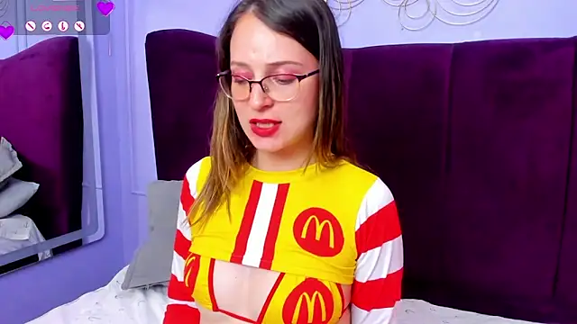 AmbeerWood  online show from 03/09/25, 06:00