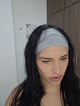 heyshaa online show from 04/21/26, 07:50