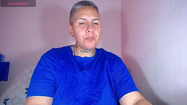 Yessi rousse online show from 02/06/25, 05:19