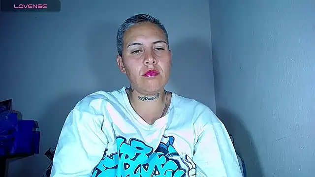 Yessi rousse online show from 02/12/25, 07:13