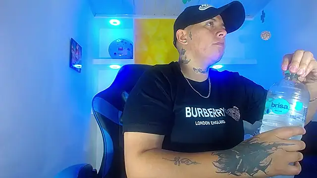 Yessi rousse online show from 03/21/25, 06:51