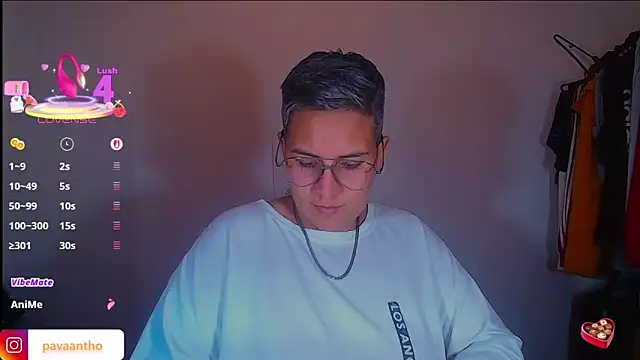 Yessi rousse online show from 11/28/25, 12:13