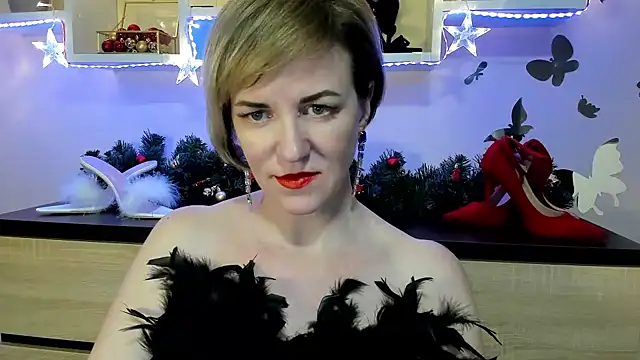 Snapshot of feliziaDesire chatting on 12/22/24, 07:31 feliziaDesire online show from 12/22/24, 07:31