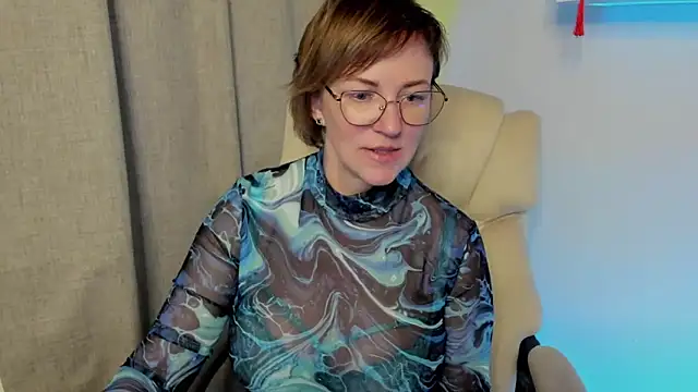 Snapshot of feliziaDesire chatting on 05/08/26, 11:37 feliziaDesire online show from 05/08/26, 11:37