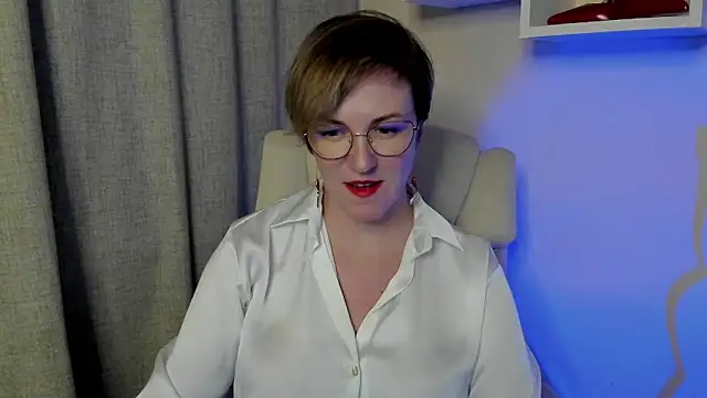 Snapshot of feliziaDesire chatting on 06/22/26, 12:57 feliziaDesire online show from 06/22/26, 12:57