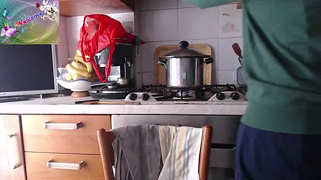 martachatte online show from 10/24/25, 08:55