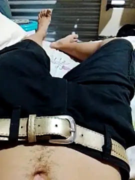 Snapshot of Uriel1615 chatting on 03/18/26, 07:17 Uriel1615 online show from 03/18/26, 07:17