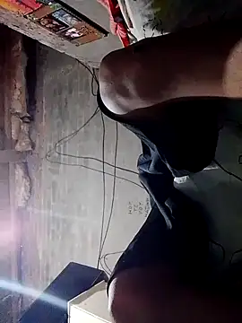 Snapshot of Uriel1615 chatting on 03/27/26, 05:12 Uriel1615 online show from 03/27/26, 05:12