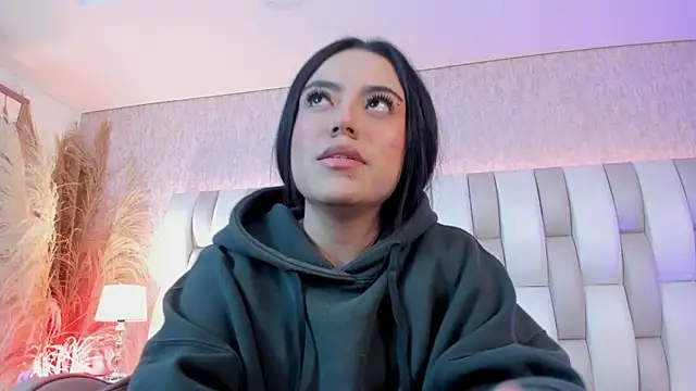 Rebeca jones online show from 02/16/26, 12:34