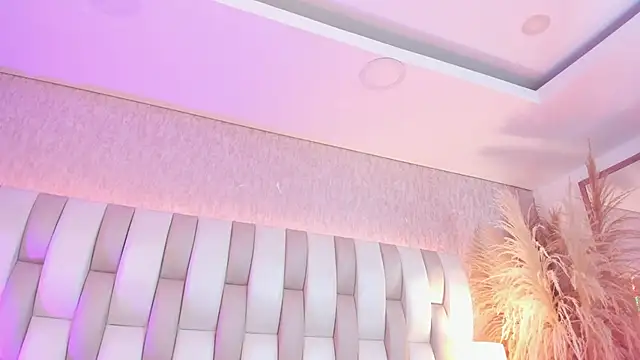 Rebeca jones online show from 03/02/26, 12:12