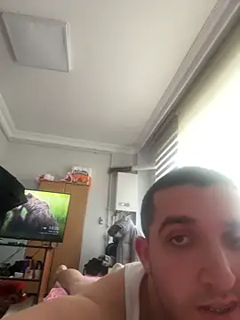 Snapshot of strange6696 chatting on 02/04/25, 11:38 strange6696 online show from 02/04/25, 11:38