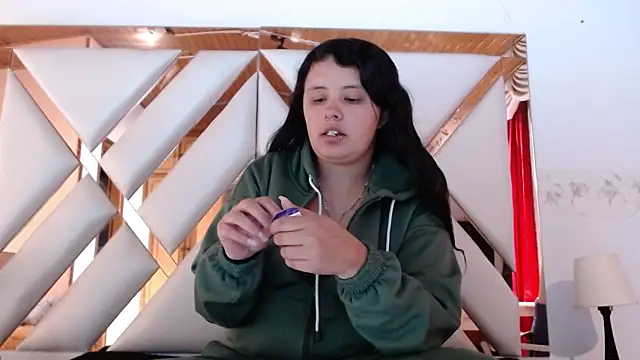 nathaly low1 online show from 02/24/26, 12:47