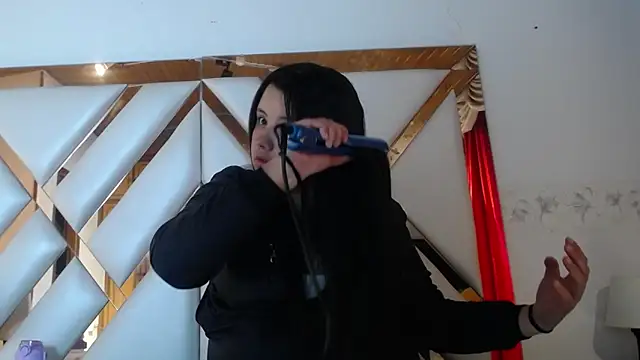 nathaly low1 online show from 04/22/26, 12:50