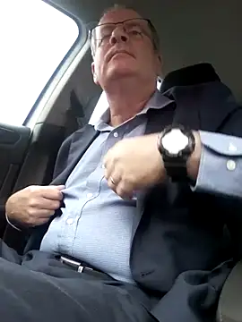 stiffandlubedxh online show from 12/11/24, 09:01