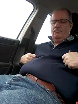 stiffandlubedxh online show from 12/12/24, 09:04