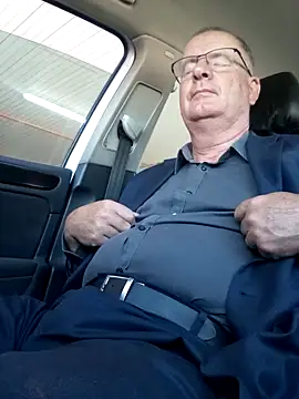 stiffandlubedxh online show from 01/07/25, 07:31