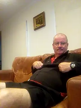 stiffandlubedxh online show from 02/21/25, 08:51