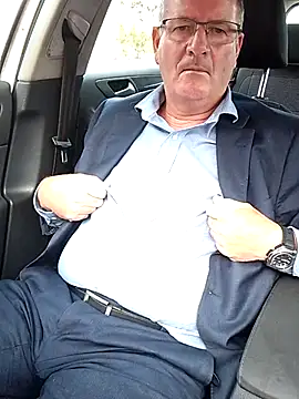 stiffandlubedxh online show from 03/02/25, 09:43