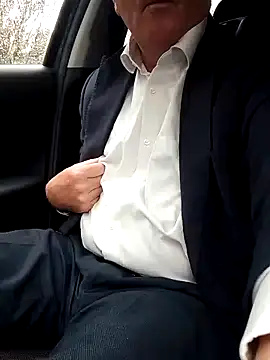 stiffandlubedxh online show from 11/10/25, 09:03