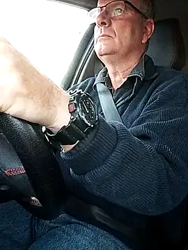 stiffandlubedxh online show from 04/23/26, 09:17