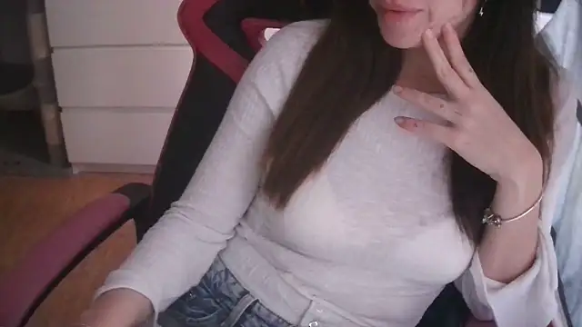 LunaGuerraxx online show from 03/11/26, 08:31