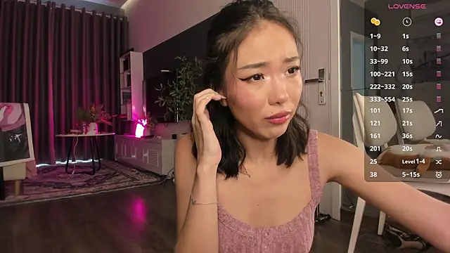 Snapshot of asuno_ chatting on 11/23/25, 07:19 asuno online show from 11/23/25, 07:19