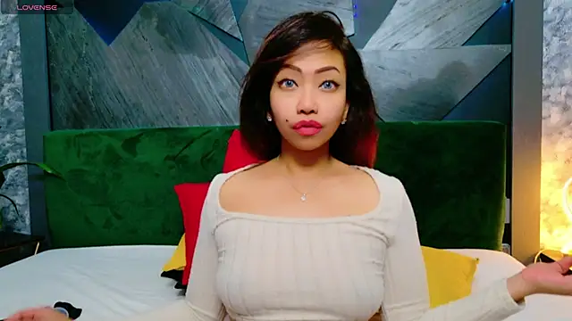 ElyaQuinn online show from 01/14/25, 01:06